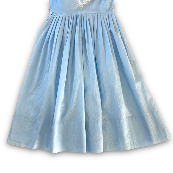 1950s Vintage CottageCore Embroidered Dress - Picture 6 of 16